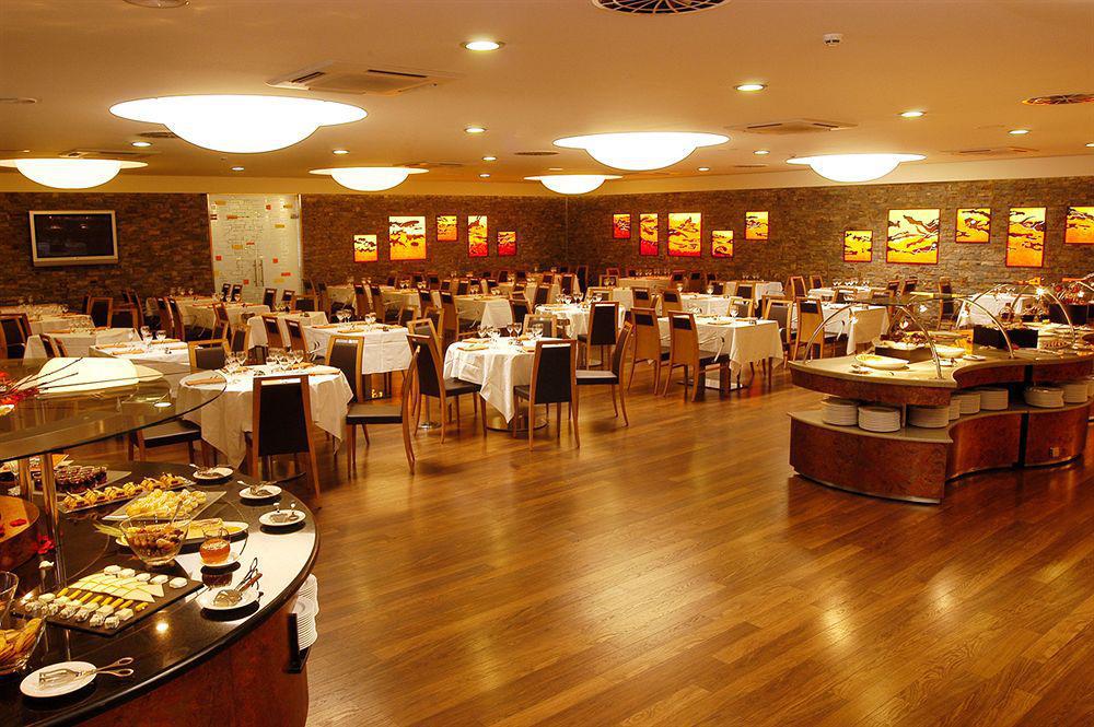 Novotel Andorra מסעדה תמונה